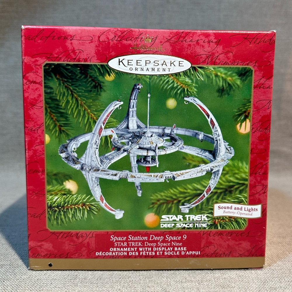 Star Trek Vintage Hallmark Christmas Ornament - Deep Space 9